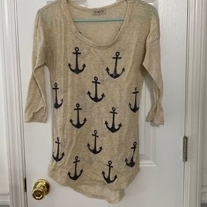 3/4 sleeve Anchor top Size Medium
